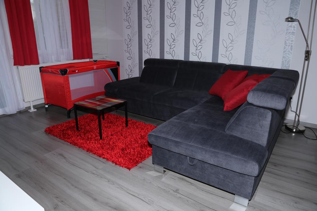 Szofi Apartman Хайдусобосло Экстерьер фото