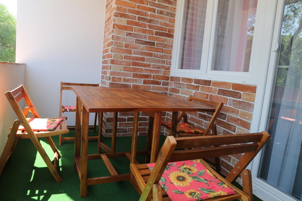 Szofi Apartman Хайдусобосло Экстерьер фото